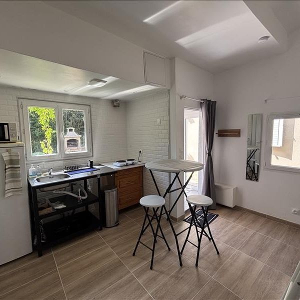 1 pièce - Meublé - 17,79 m² - RDC - Colocation non autorisée - Photo 1