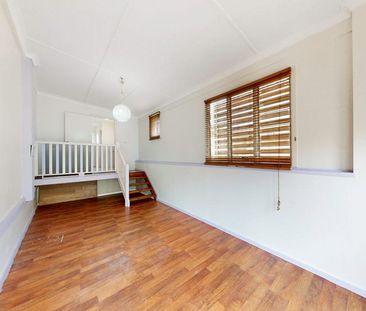 Perfect Family Home with Large Yard, Side Access for Caravan and Solar - Photo 1