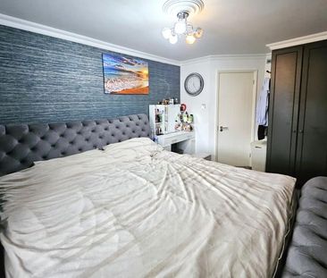 4 bedroom detached house to rent - Photo 5