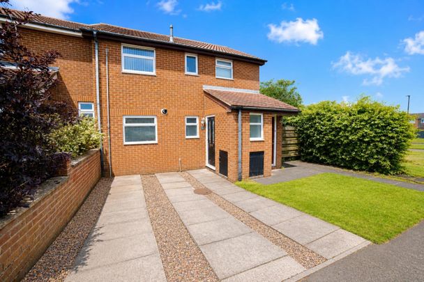 1 bedroom Flat To Let Total Size: 484 SQ FT - Photo 1