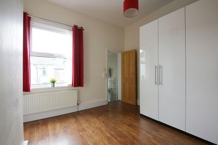 2 bedroom terraced house to rent - Photo 3