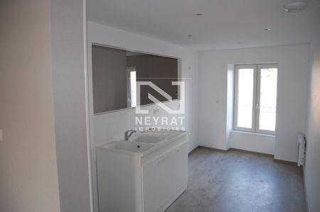 Location Maison 2 pièces 46m² SENNECEY LE GRAND 71240 - Photo 2