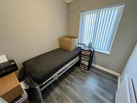 3 bedroom detached house to rent - Photo 3