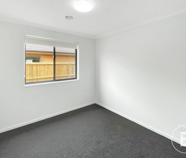 THREE BEDROOM HOME IN ALLUVIUM ESTATE - Photo 4