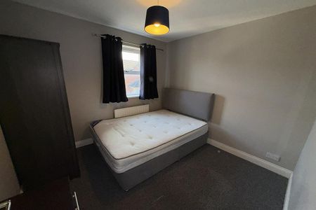 12 Donnybrook Court, Belfast BT9 7GH - Photo 3