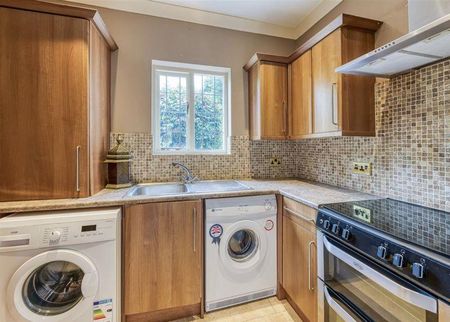 2 bedroom apartment to rent - Photo 2