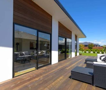 Something Unique in Berryfields - Photo 3