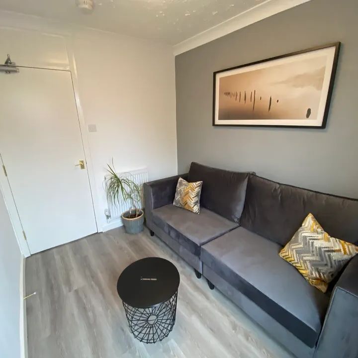 5 bed terraced house to rent in Northfields, Norwich, Norfolk - Photo 1
