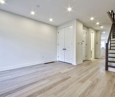 For Lease - 198 Mcroberts Avenue, Toronto, Ontario - Photo 3