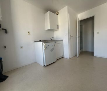 Location Appartement 1 pièce 21m² AGEN 47000 - Photo 2
