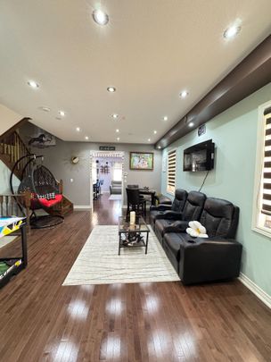 For Lease - 8 Altura Way, Brampton, Ontario - Photo 1