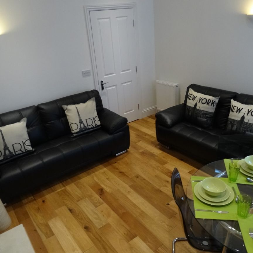 3 Double Bed Apartment Myrtle Grove Jesmond - Photo 1