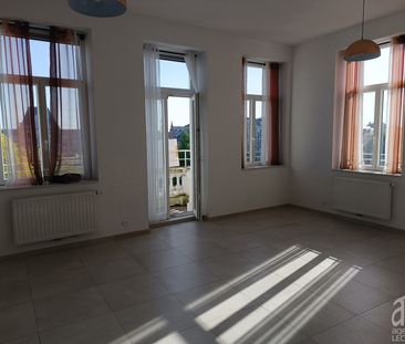 Appartement - à louer - - Photo 2