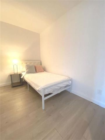For Lease - 155 Yorkville Avenue Unit# 920, Toronto, Ontario - Photo 3