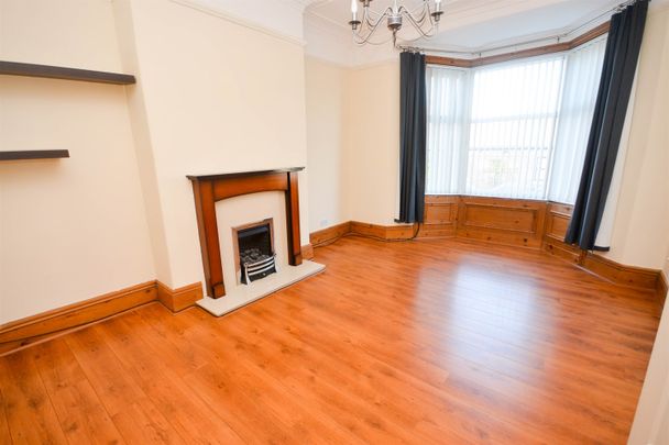 2 bed flat to rent in Front Street, East Boldon, NE36 - Photo 1