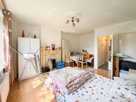 Mollison Way, Edgware, HA8 - Photo 4