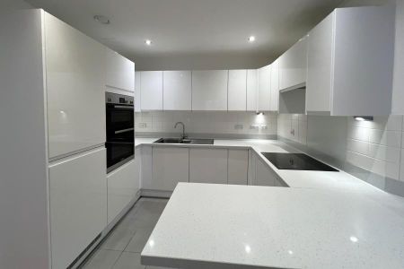 2 bedroom apartment to rent - Photo 2