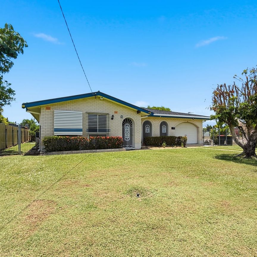 Charming Fully Renovated 3-Bedroom Home – Central Location! - Photo 1