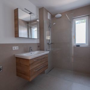 Exklusive Gartenwohung In Anif! - Photo 2