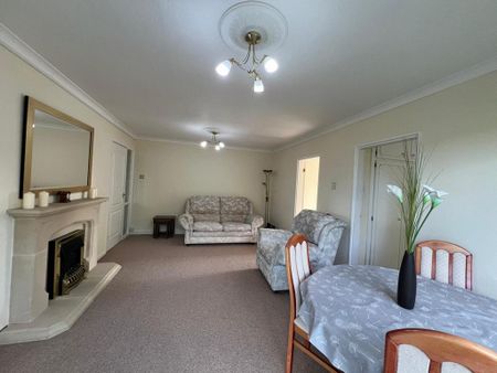 2 bedroom flat to rent - Photo 3