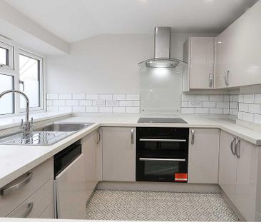 2 bedroom apartment to rent - Photo 3