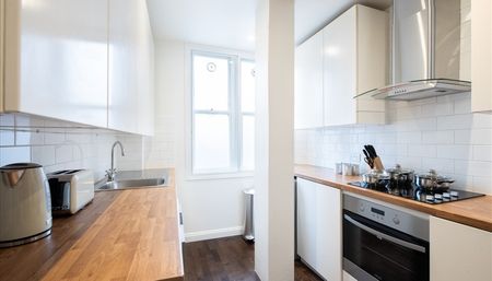 3 Bed Flat, Hill St, W1J - Photo 5