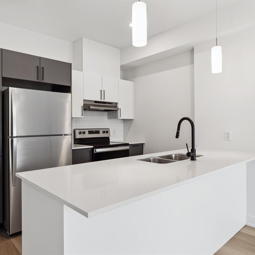 PURE (Gatineau) 905 Chemin Vanier 401 - Photo 1