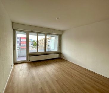 "schöne 3.5 Zimmerwohnung an städtischer, belebter Lage" - Foto 1