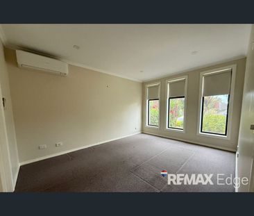 12 Island Way, Point Cook, Vic 3030 - Photo 3