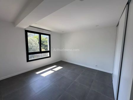 Location Appartement 3 pièces 68 m2 à Ajaccio - Photo 3