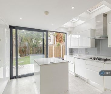 4 bedroom terraced house to rent - Photo 6