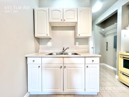 Refreshed and Affordable Main Floor 1 Bedroom 1 Bathroom Close to University - Photo 5