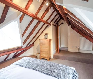 3 bedroom flat to rent - Photo 6