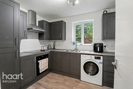 2 bedroom flat to rent - Photo 4