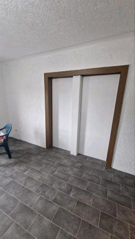 Zwei Etagen Wohnung in Völklingen Geislautern zu vermieten 5ZKB - Photo 2