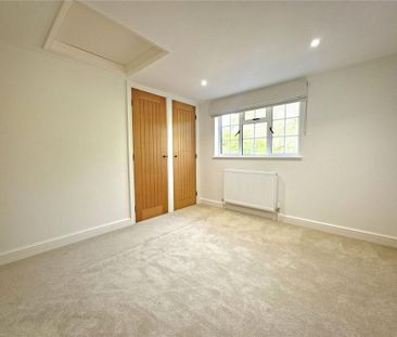 2 bedroom semi-detached house to rent - Photo 3