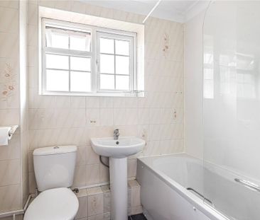 4 bedroom semi-detached house to rent - Photo 1