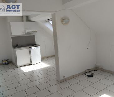 Location Appartement 1 pièce 27m² BEAUVAIS 60000 - Photo 2