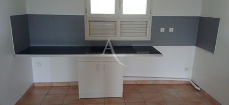 Location Appartement 62.17m² 3 pièces Fort de france - Photo 2
