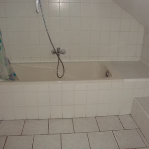 APPARTEMENT - 71 m2 - 3 pièces rue de Folpersviller à SARREGUEMINES 57200 - Photo 3