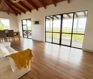 Seaview home close to Shakespear Reginal Park - Photo 3