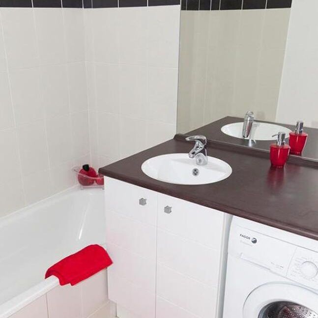 location Appartement T2 DE 46.6m² À CASTELNAU LE LEZ - Photo 1