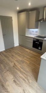 2 bedroom terraced house to rent - Photo 4