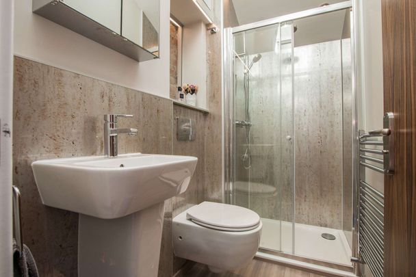 Unbeatable location - perfect for all Universities! - Photo 1