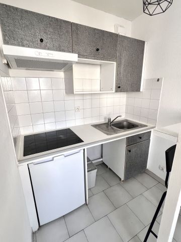 Appartement 1 pièces 27m2 MARSEILLE 5EME 680 euros - Photo 5