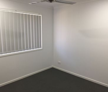 You Will Be Cooking With Gas In This Modern Home In The Meadows Est... - Photo 2