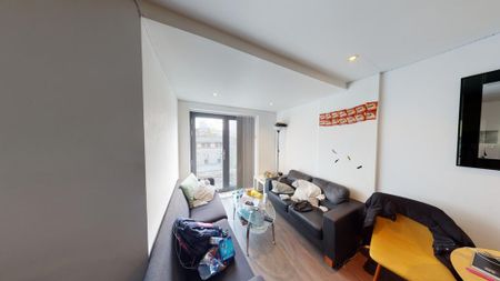 2 bedroom ground floor flat to rent - Photo 2