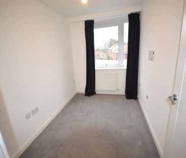 1 Bedroom Apartment To Let - Photo 3