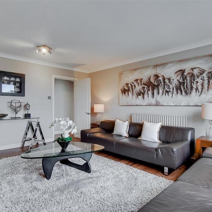 3 bedroom apartment to rent - Photo 1