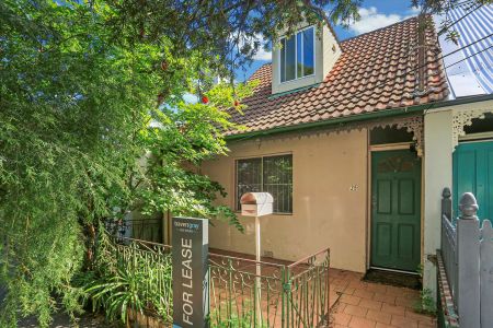 35 Probert Street, Camperdown NSW 2050 - House For Rent | Domain - Photo 4